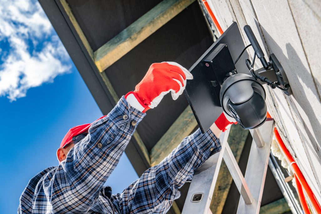 how to install CCTV in right direction